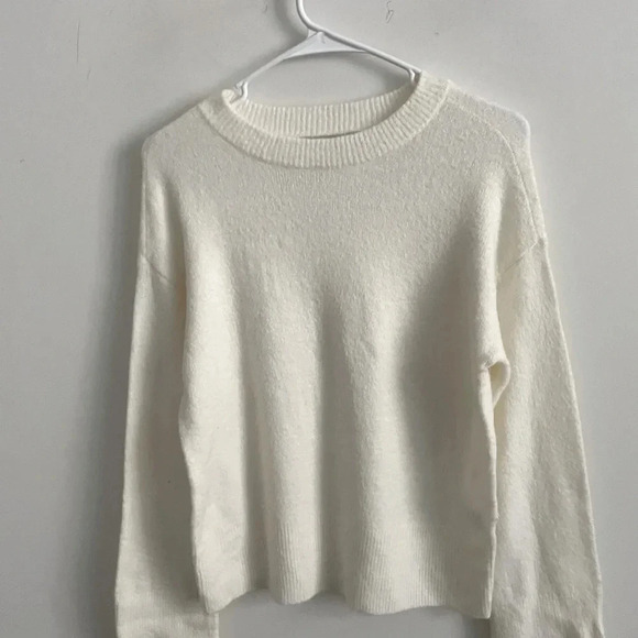 Chelsea28 scoop neck white sweater XS - Picture 1 of 5